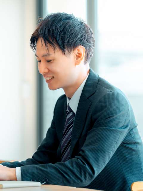 仕事をしている男性